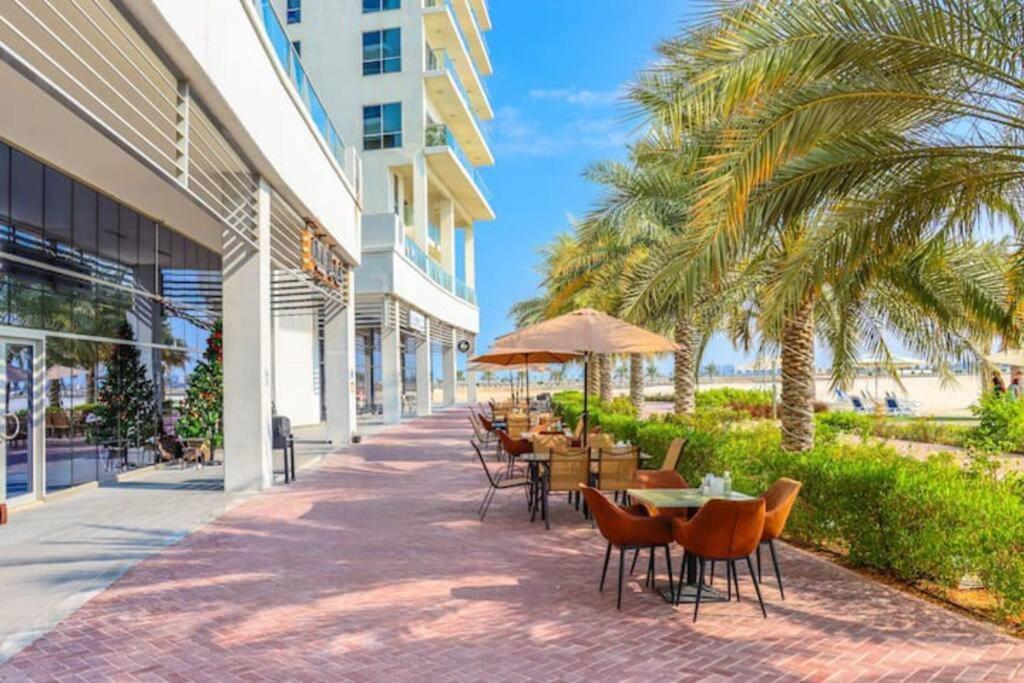 A Perfect Escape - Sea Facing Apartment Ras al-Khaimah Ngoại thất bức ảnh