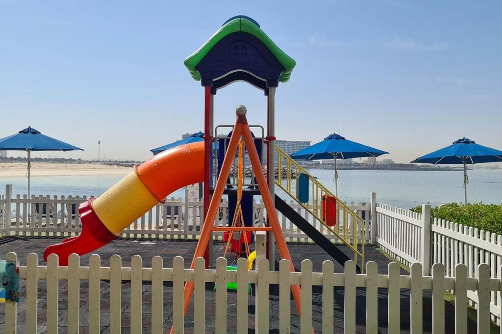 A Perfect Escape - Sea Facing Apartment Ras al-Khaimah Ngoại thất bức ảnh